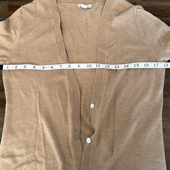 Gap - Size M - tan/beige button down cardigan with pockets - Picture 6 of 6